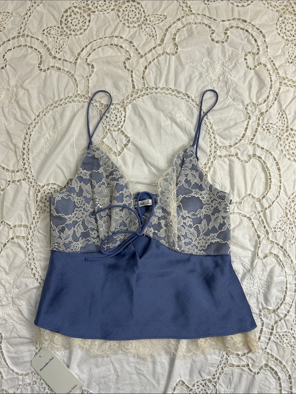 NWT Abercrombie & Fitch Bella Tie Front Cami XS - Picture 2 of 13